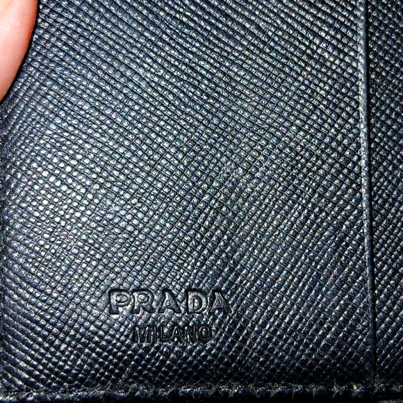 AUTHENTIC PRADA SMALL BLACK WALLET - Picture 3 of 7